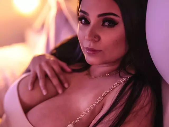 AlejandraStorm Porn Profile