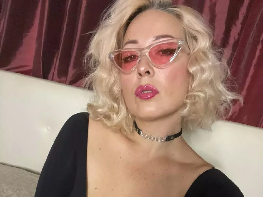 Aladeya Porn Profile