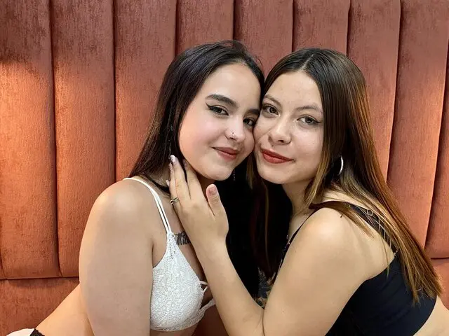 AlanaAndJuliet Porn Profile