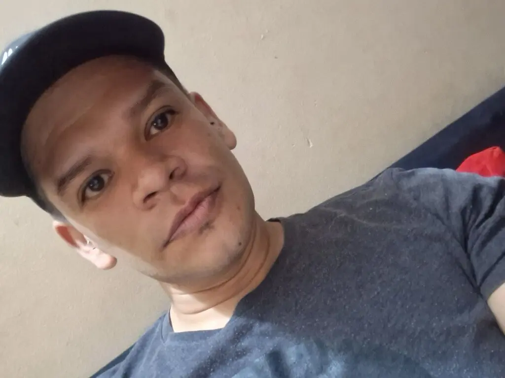 AndyVaran Porn Profile