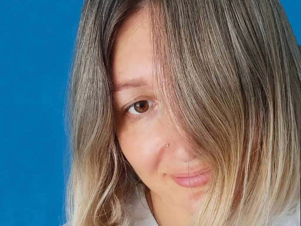 AnnaGemstone Porn Profile