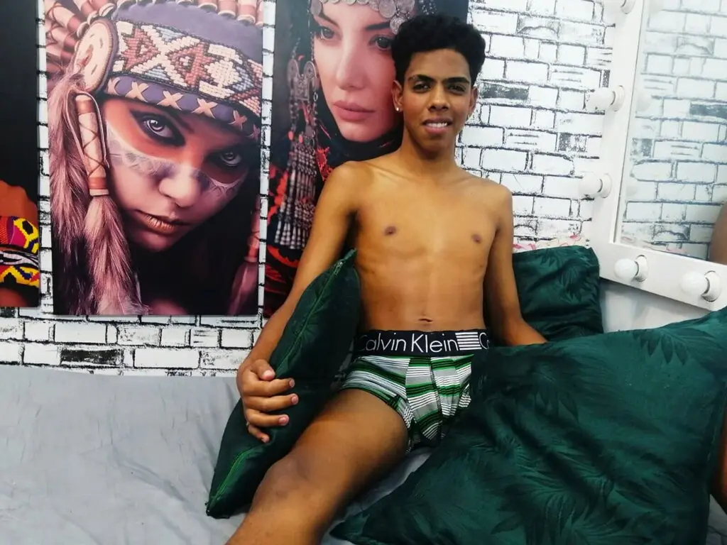 ArnoldMuller Porn Profile