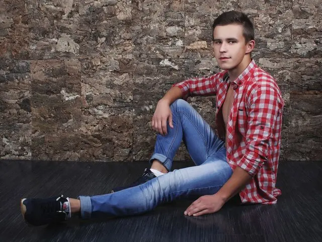 DEXTYoung Porn Profile