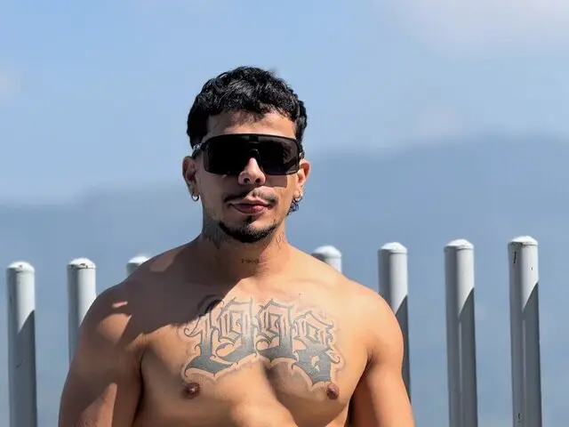 DeimonLaker Porn Profile