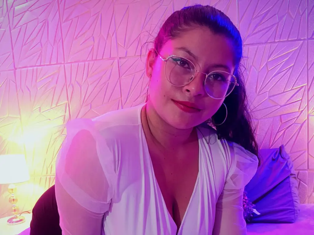 EmaLobato Porn Profile