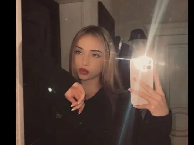 EmiliSkay Porn Profile