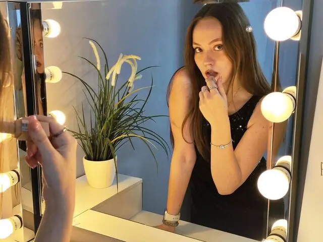 EmmaCamm Porn Profile