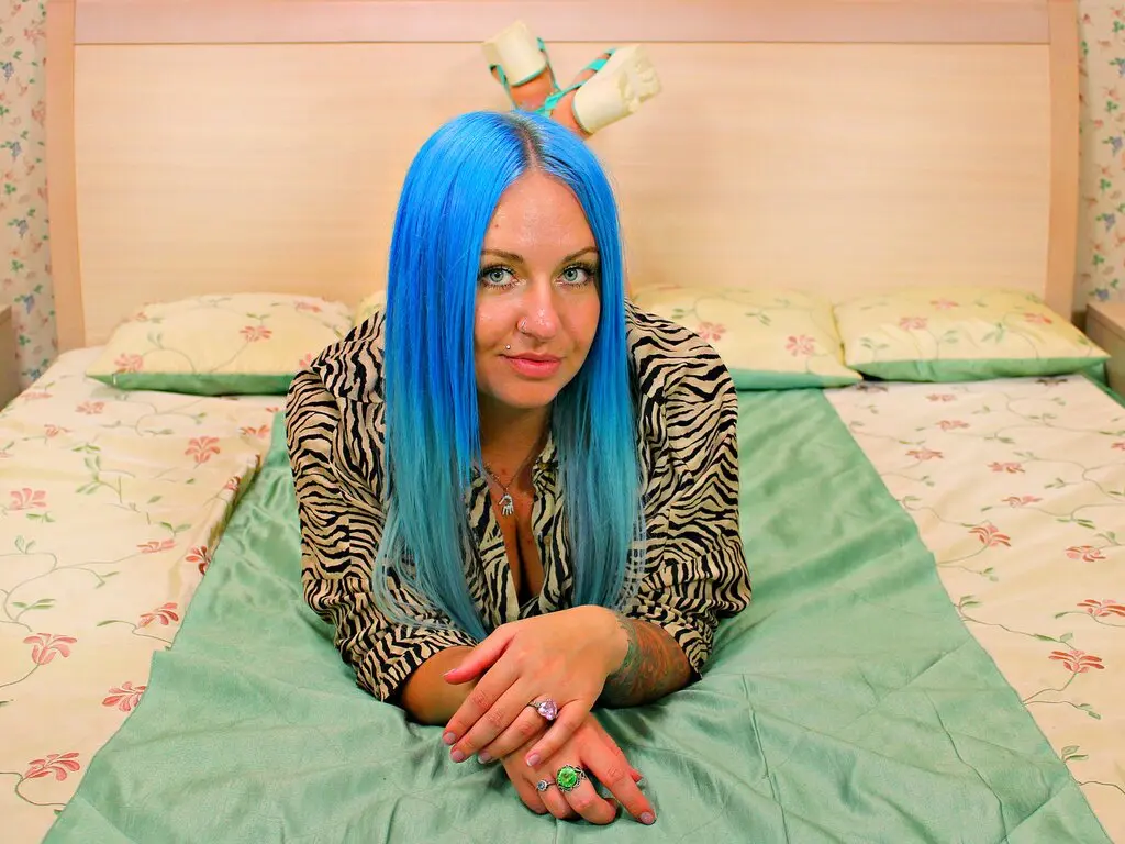 KatlyBay Porn Profile