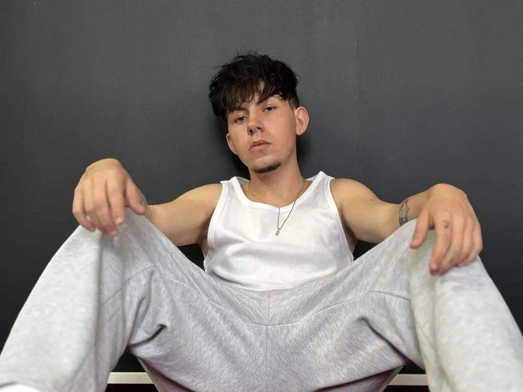 KrewVaughn Porn Profile