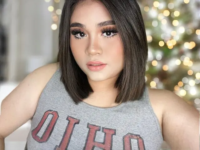 LaurrieCam Porn Profile