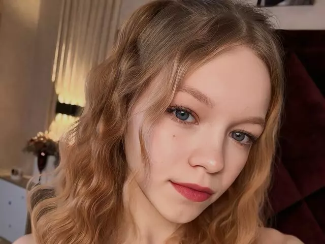 LunaElliott Porn Profile