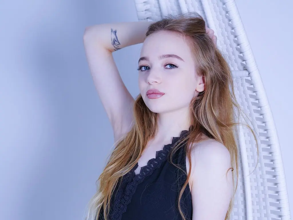 MirandaLewis Porn Profile