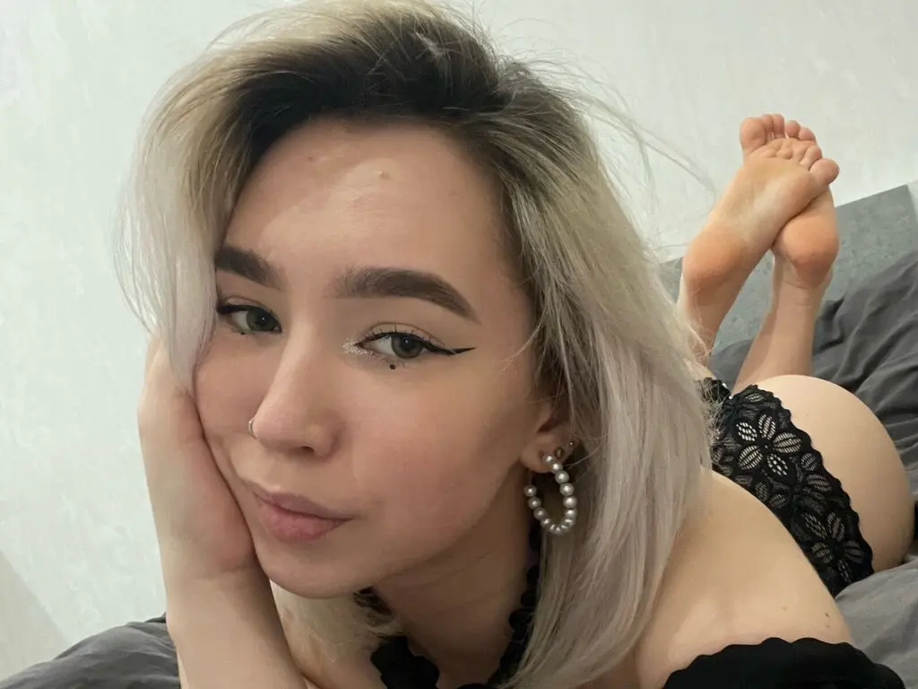 MonikaSpace Porn Profile