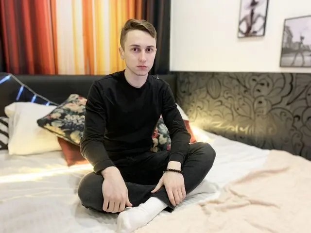 RogerJones Porn Profile