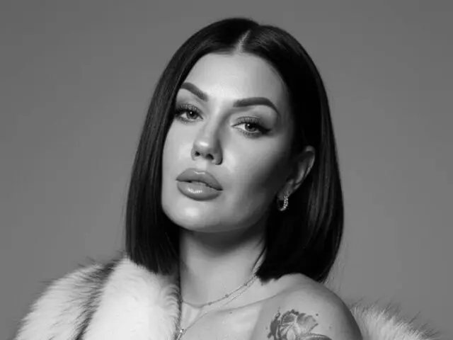 YvonneEverle Porn Profile